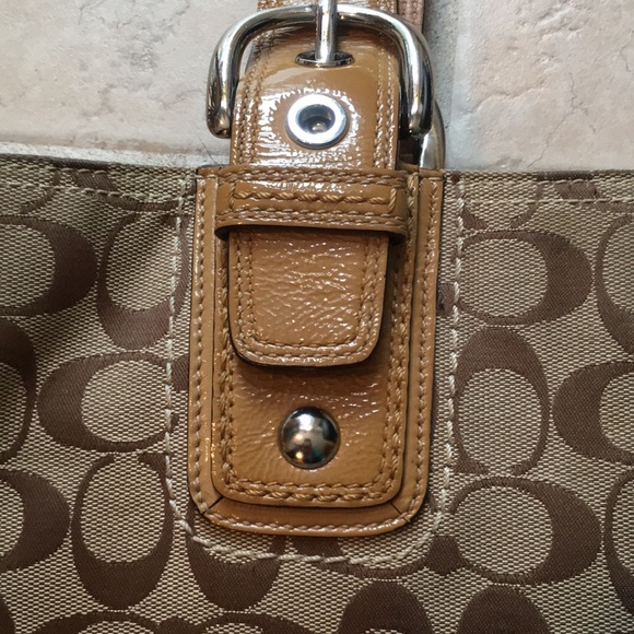 Coach Bag - Picture 2 of 5